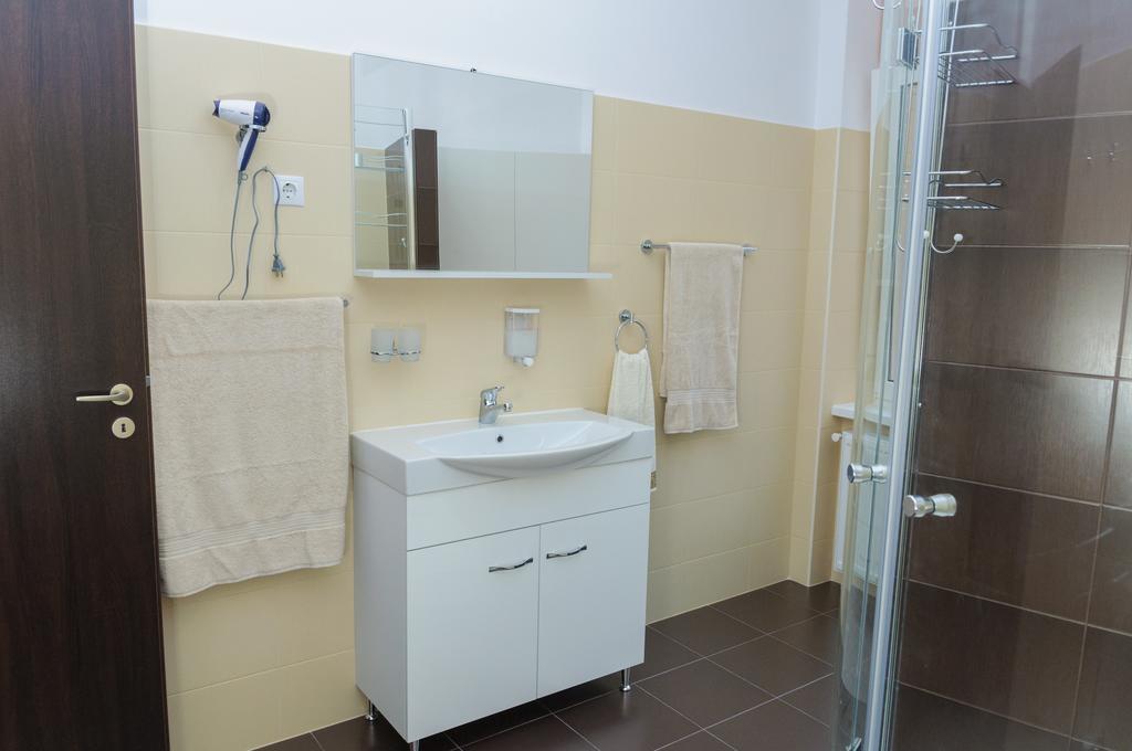 Lorena Apart Old Town Bucureşti Ngoại thất bức ảnh
